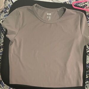 Uniqlo Slim Fit Tee